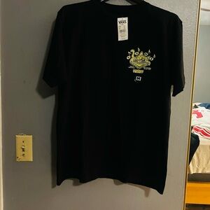 New with tags Vans Black Graphic Men's Shirt size Medium